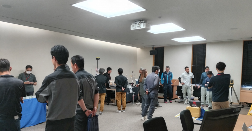 屋内展示