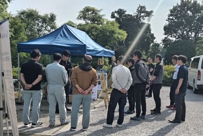 屋外展示トプコン