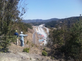 新東名高速道路新城工事1