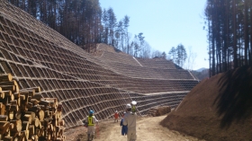 八ｯ場ダム本体建設工事1