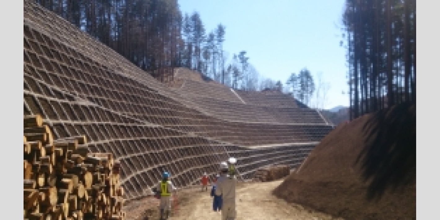 八ｯ場ダム本体建設工事1